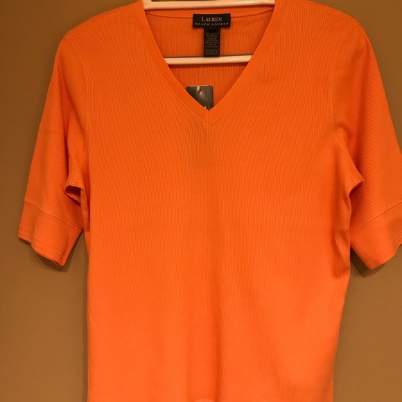 Woman’s Top - Picture 1 of 4